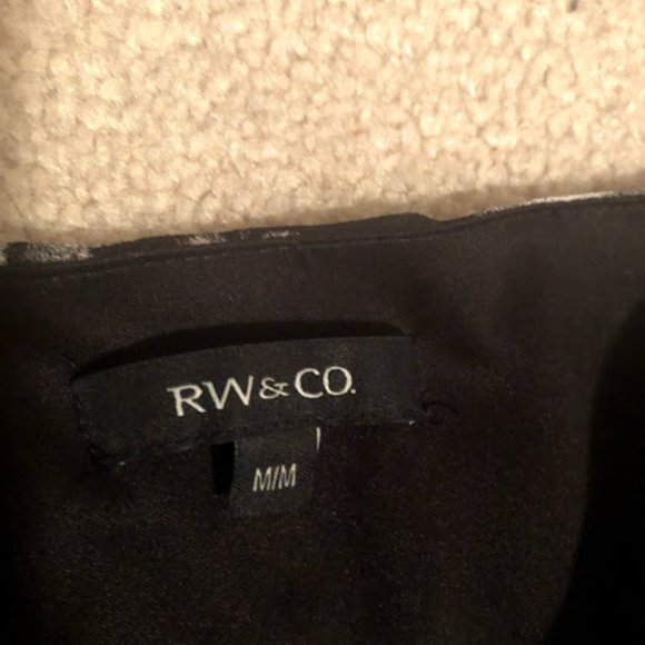 RW&Co Patterned Dress - Picture 3 of 4